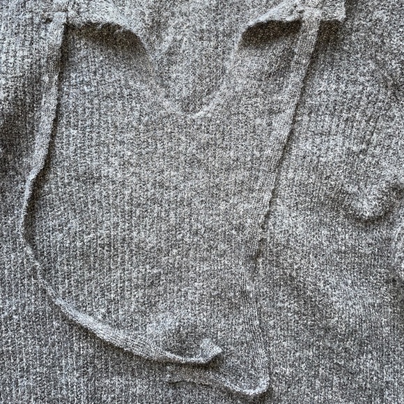 Brand New Heartloom Puff-Sleeve Knit Sweater - Picture 5 of 8